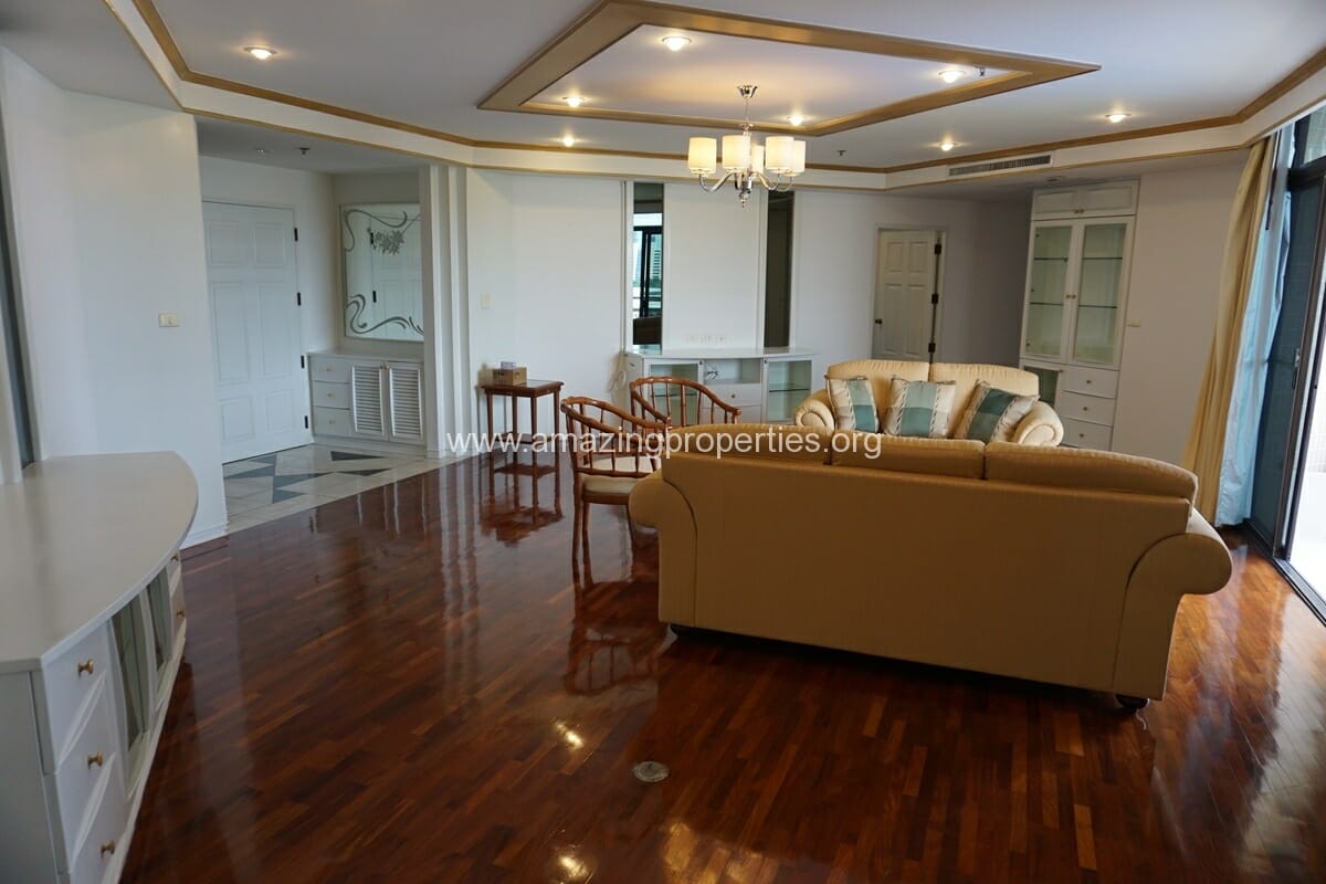 4-Bedroom-Condo-Ruamsuk-Condominium-10-9270.jpg