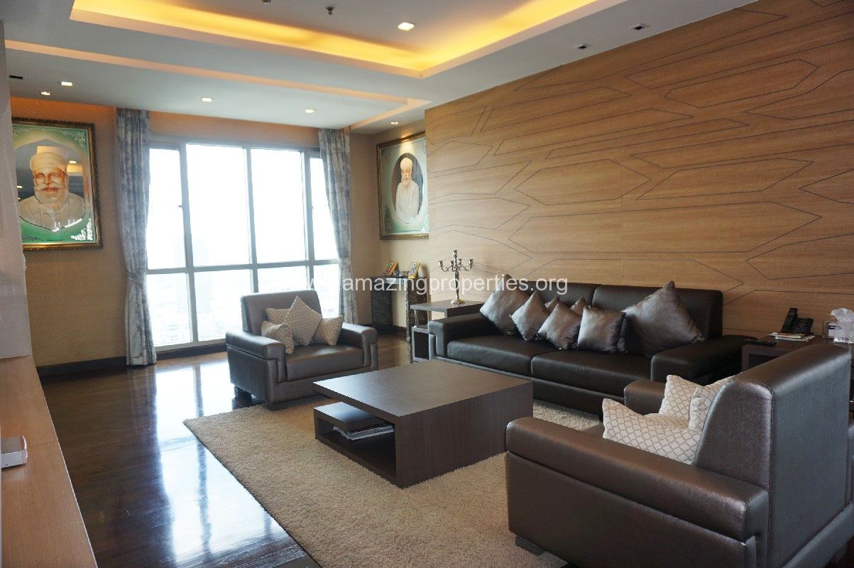 4-Bedroom-Duplex-Penthouse-19-7981.jpg