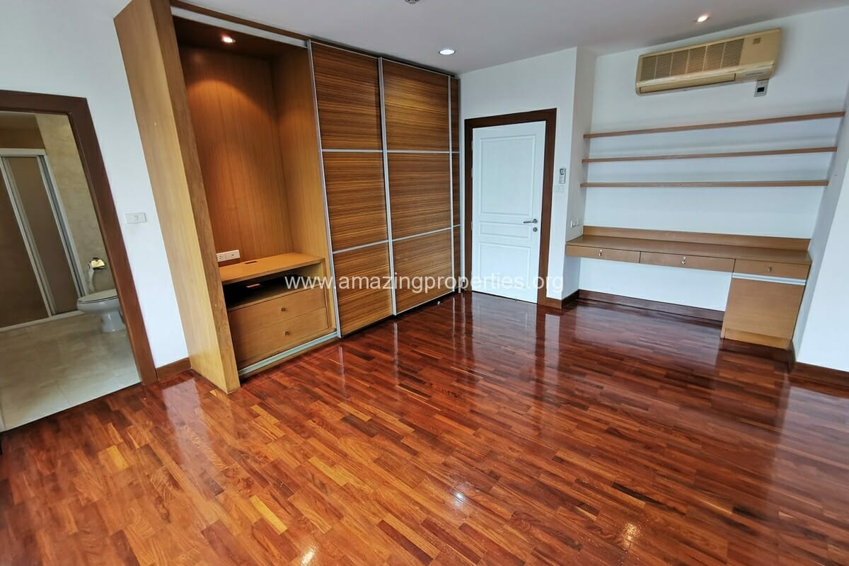 4-Bedroom-Duplex-Penthouse-Phrom-Phong-20-5789.jpg
