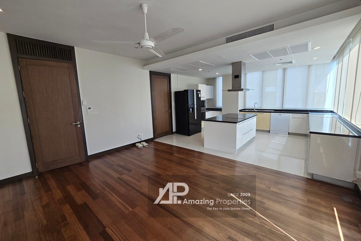 4-Bedroom-Duplex-Penthouse-Thonglor-(13)-5754.jpg