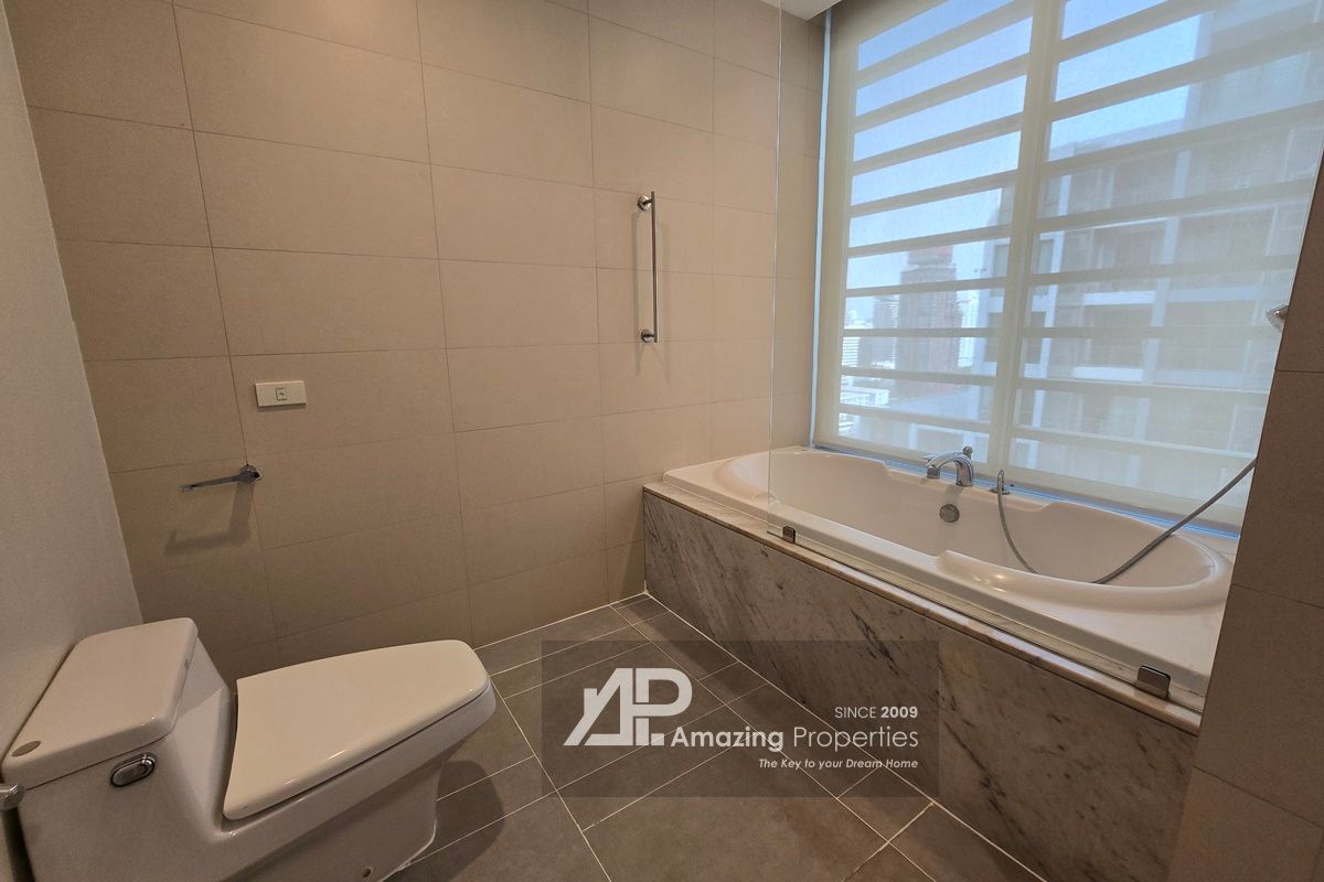 4-Bedroom-Duplex-Penthouse-Thonglor-(37)-5285.jpg