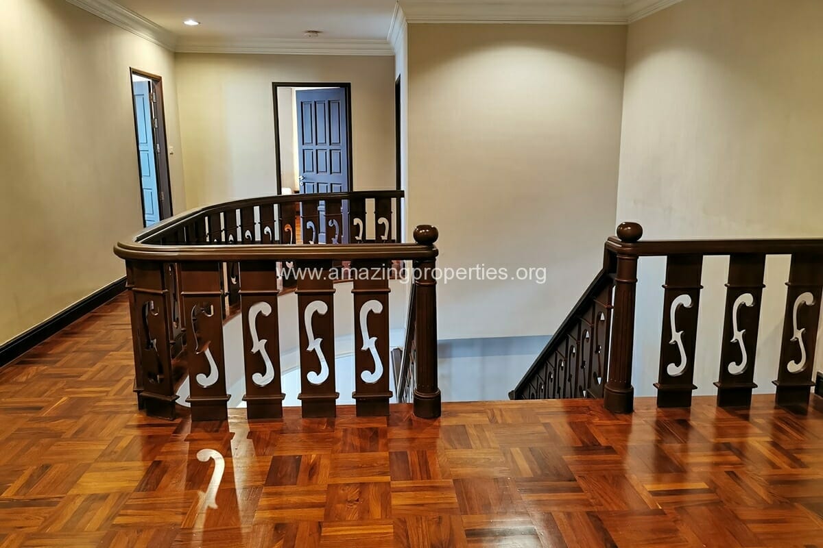 4-Bedroom-Duplex-Penthouse-for-Rent-Ploenchit-23-7431.jpg