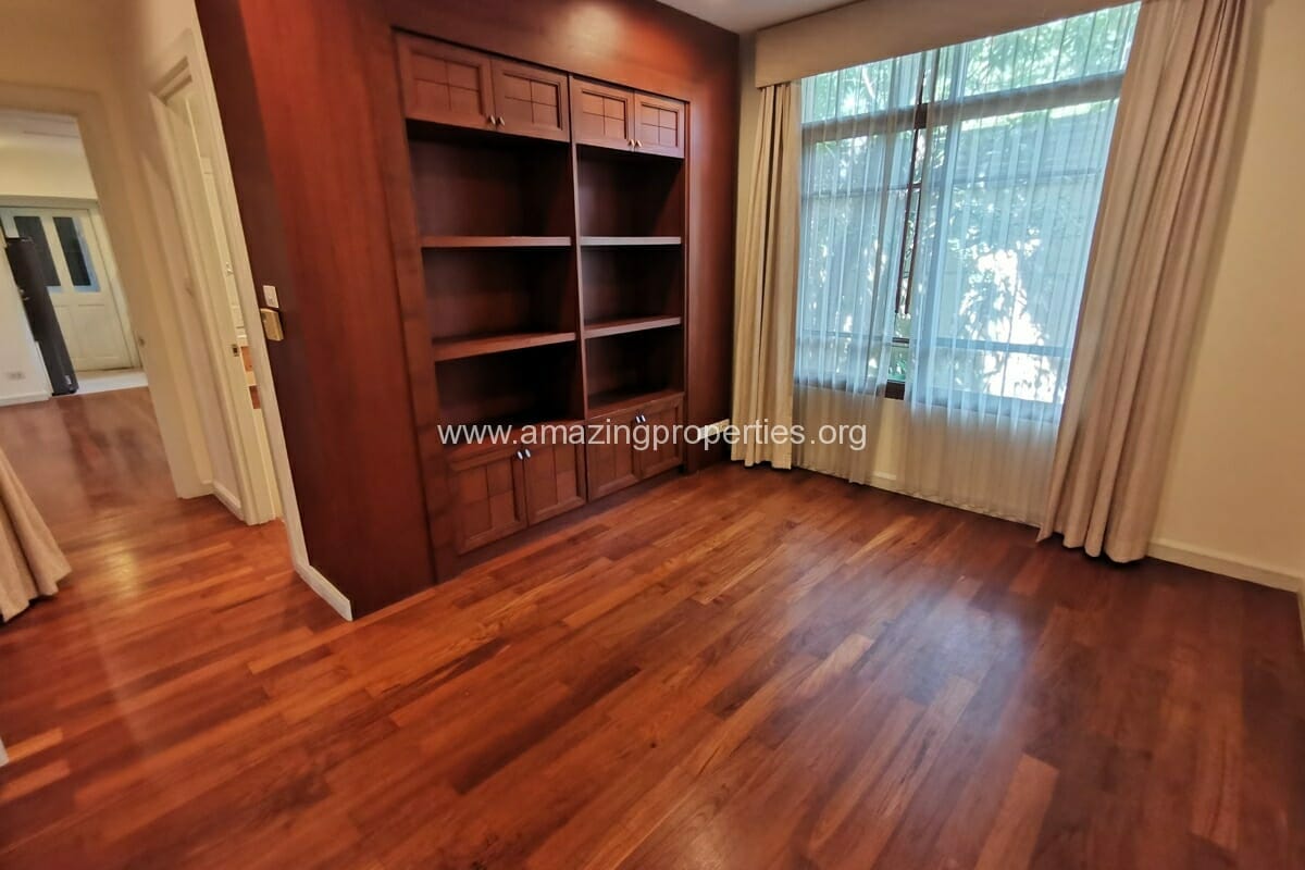 4-Bedroom-House-Baan-Sansiri-17-1439.jpg