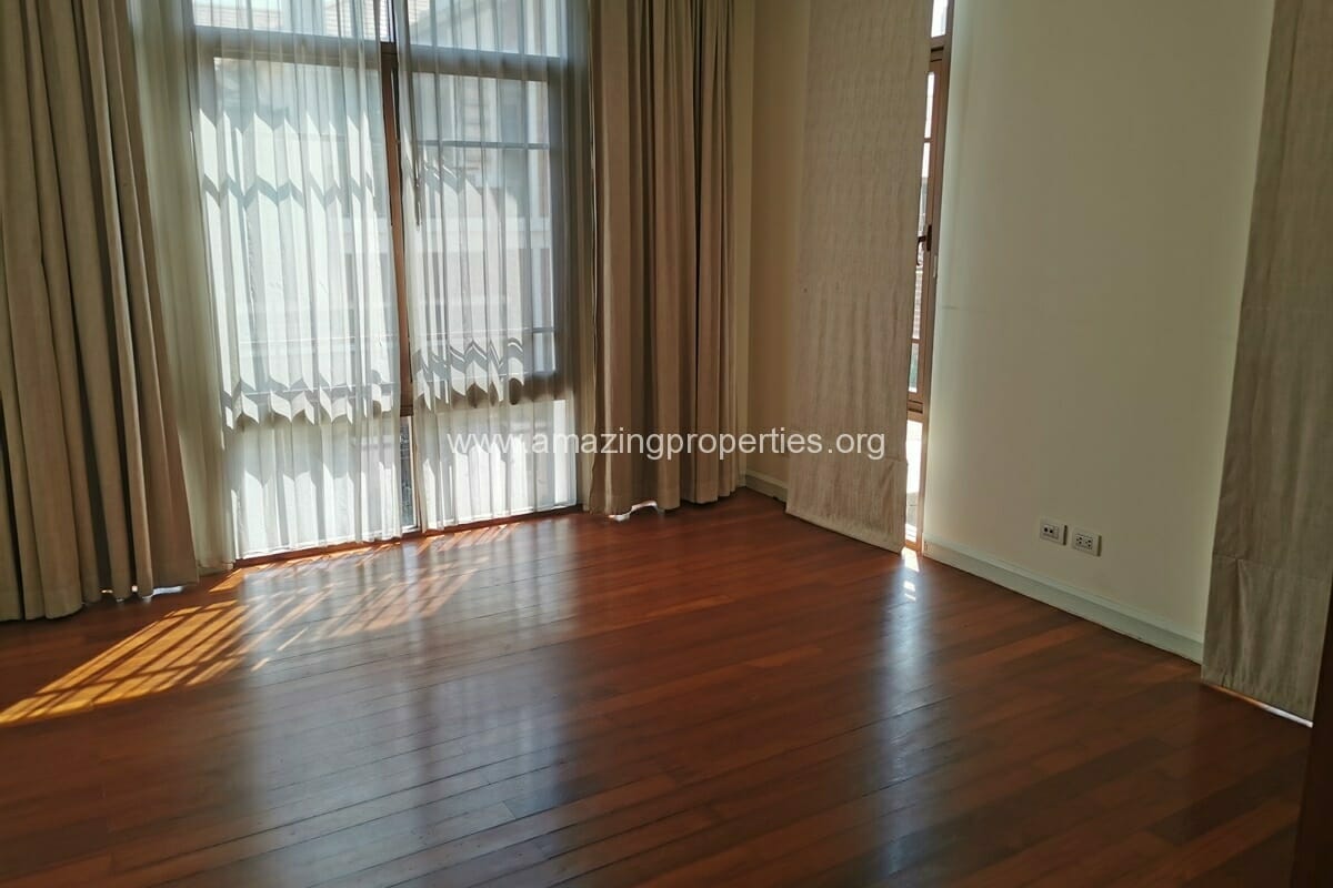 4-Bedroom-House-Baan-Sansiri-25-2884.jpg