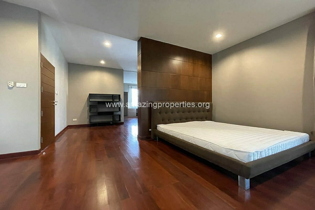 4-Bedroom-House-Phrom-Phong-16-2508.jpg