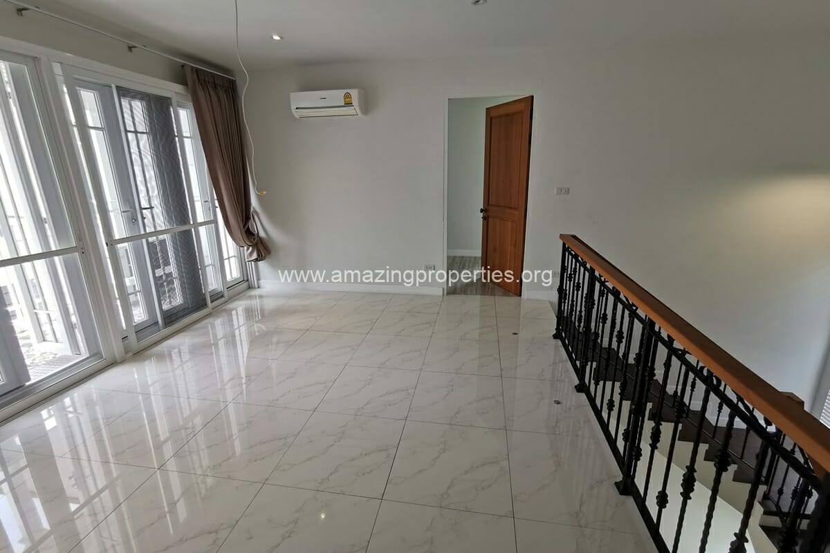 4-Bedroom-House-Phrom-Phong-19-2843.jpg