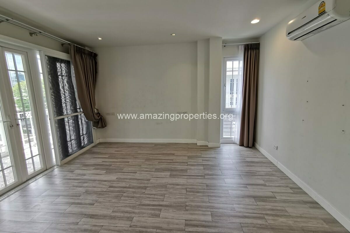 4-Bedroom-House-Phrom-Phong-20-8861.jpg