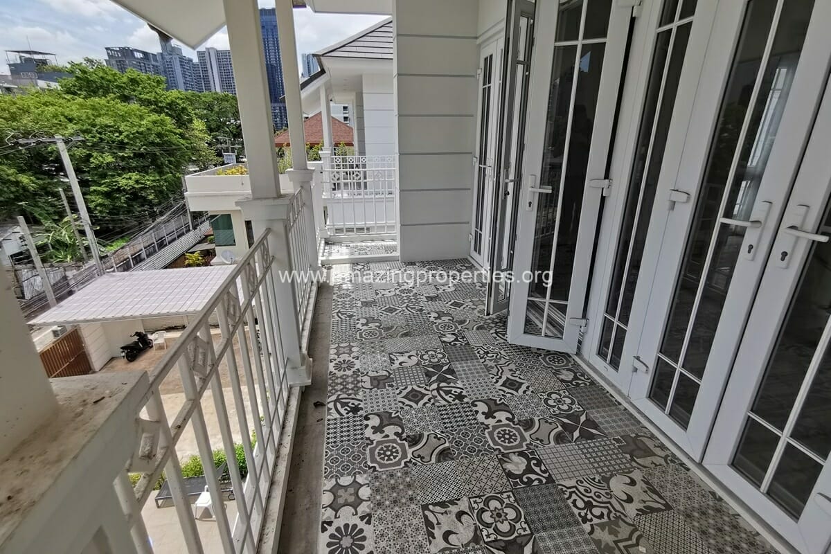 4-Bedroom-House-Phrom-Phong-23-6545.jpg