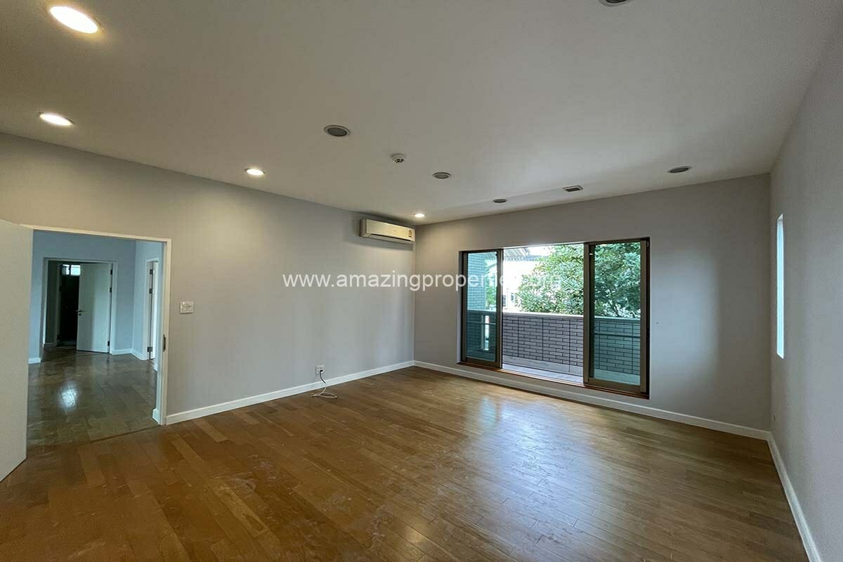 4-Bedroom-House-Sukhumvit-26-17-9083.jpg