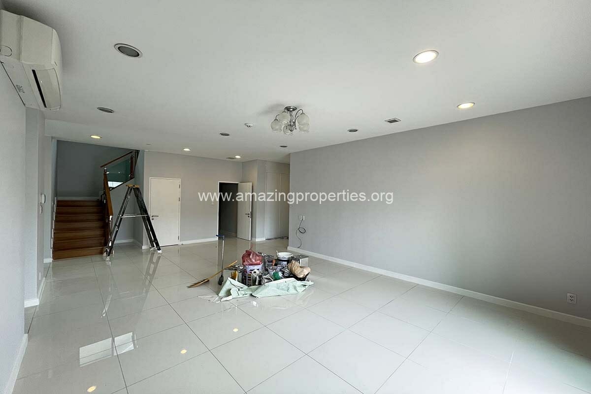 4-Bedroom-House-Sukhumvit-26-19-1798.jpg