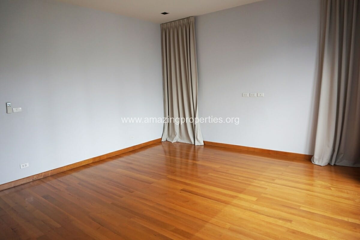 4-Bedroom-House-Thonglor-6-6907.jpg