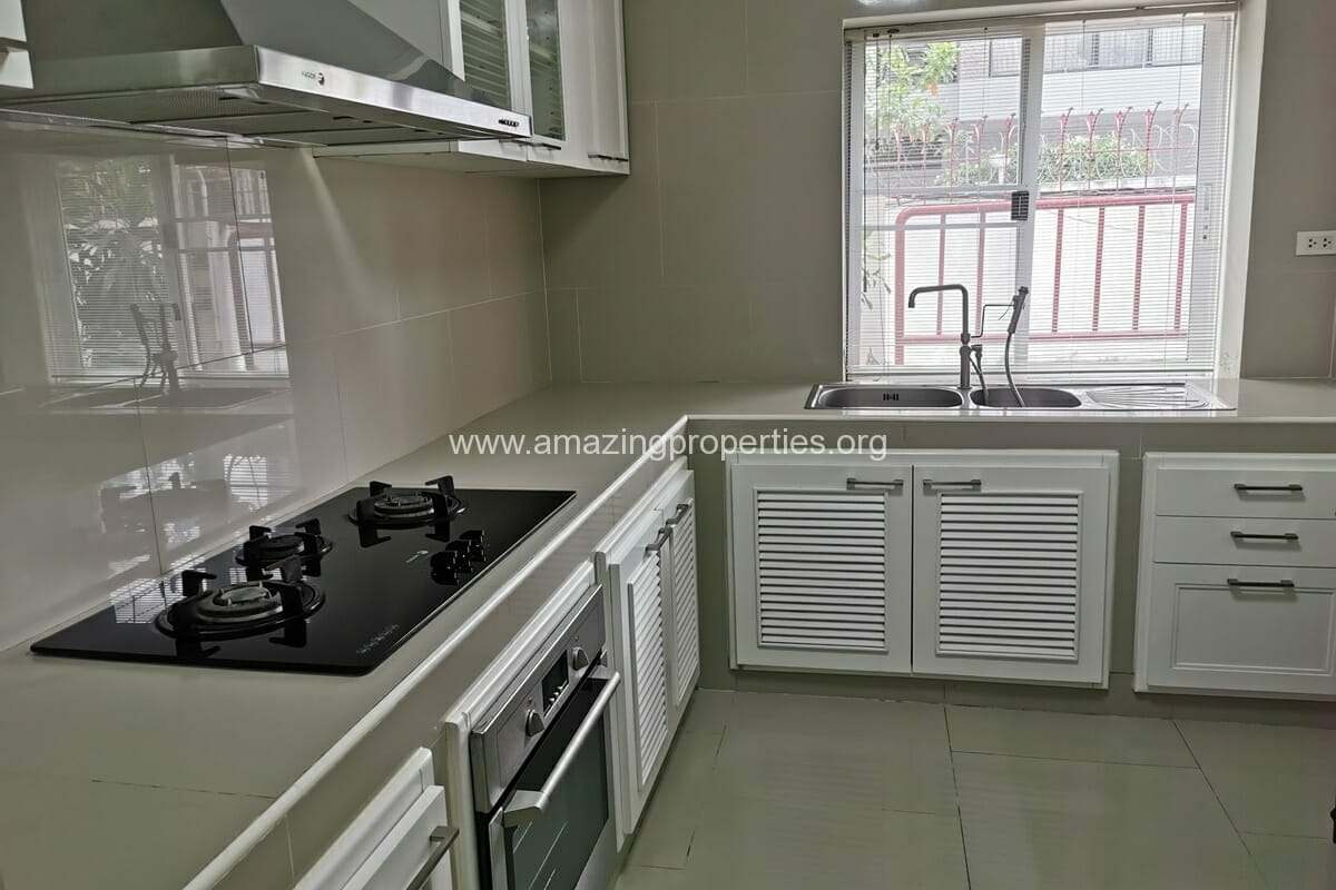4-Bedroom-Townhouse-for-rent-Phrom-Phong-11-8417.jpg