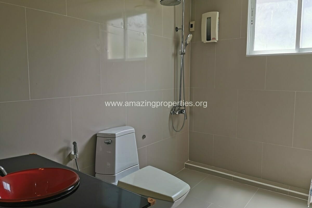4-Bedroom-Townhouse-for-rent-Phrom-Phong-26-5024.jpg