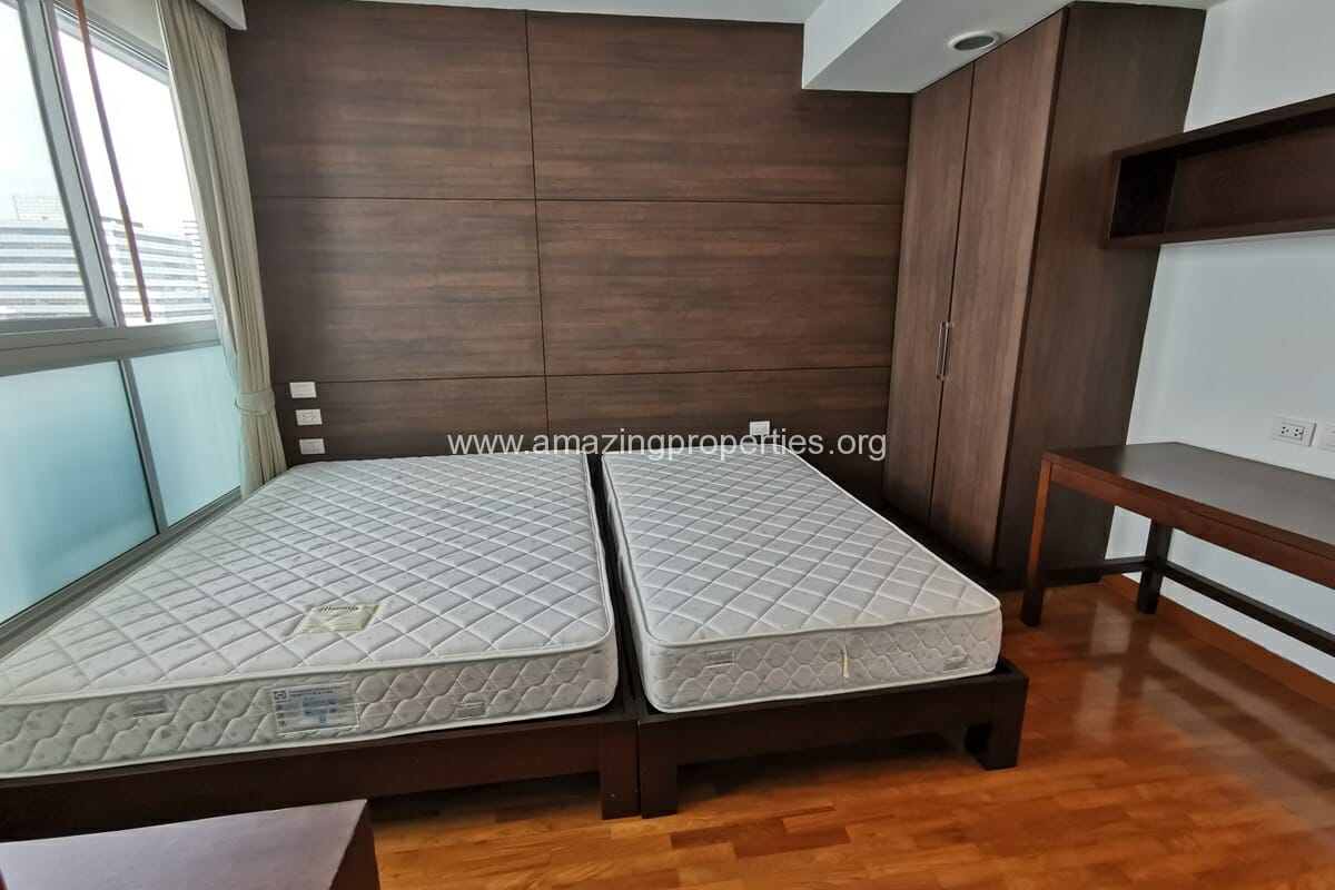 4-Bedroom-apartment-Chodtayakorn-18-7709.jpg