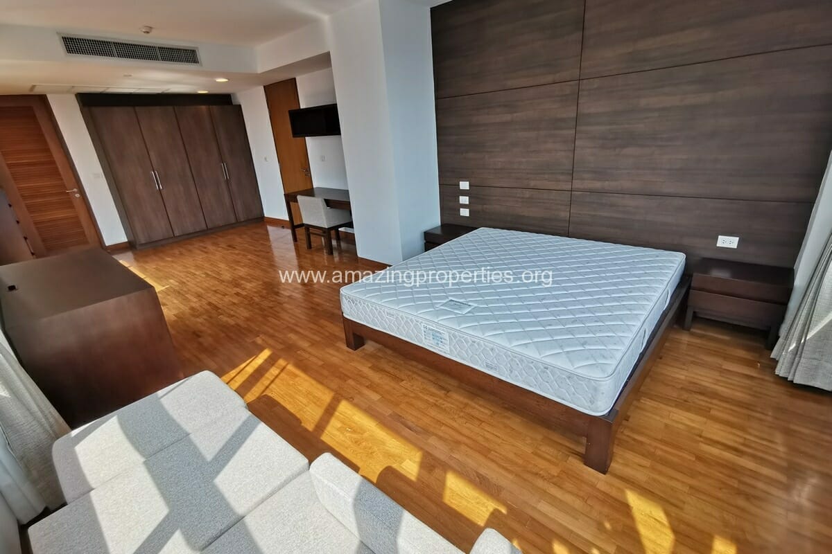 4-Bedroom-apartment-Chodtayakorn-24-3803.jpg