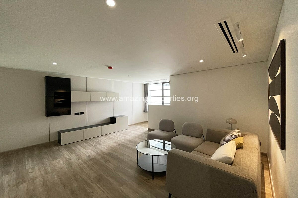 4-bedroom-Apartment-Sathorn-18-7338.jpg