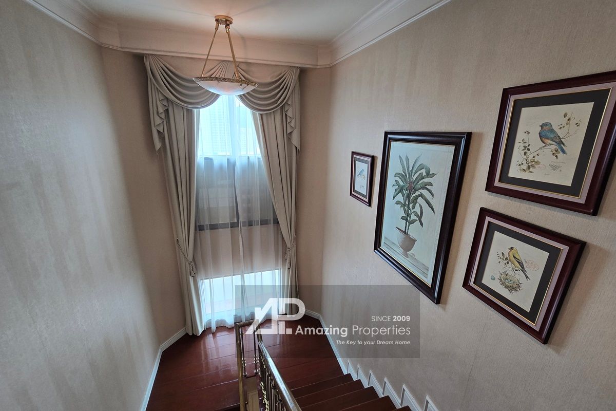 4-bedroom-Duplex-Penthouse-Asoke-(23)-7494.jpg