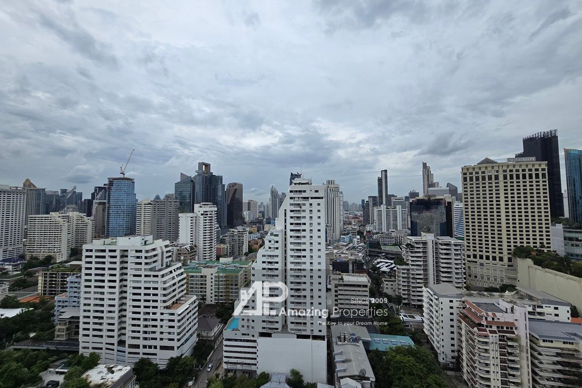 4-bedroom-Duplex-Penthouse-Asoke-(27)-8729.jpg