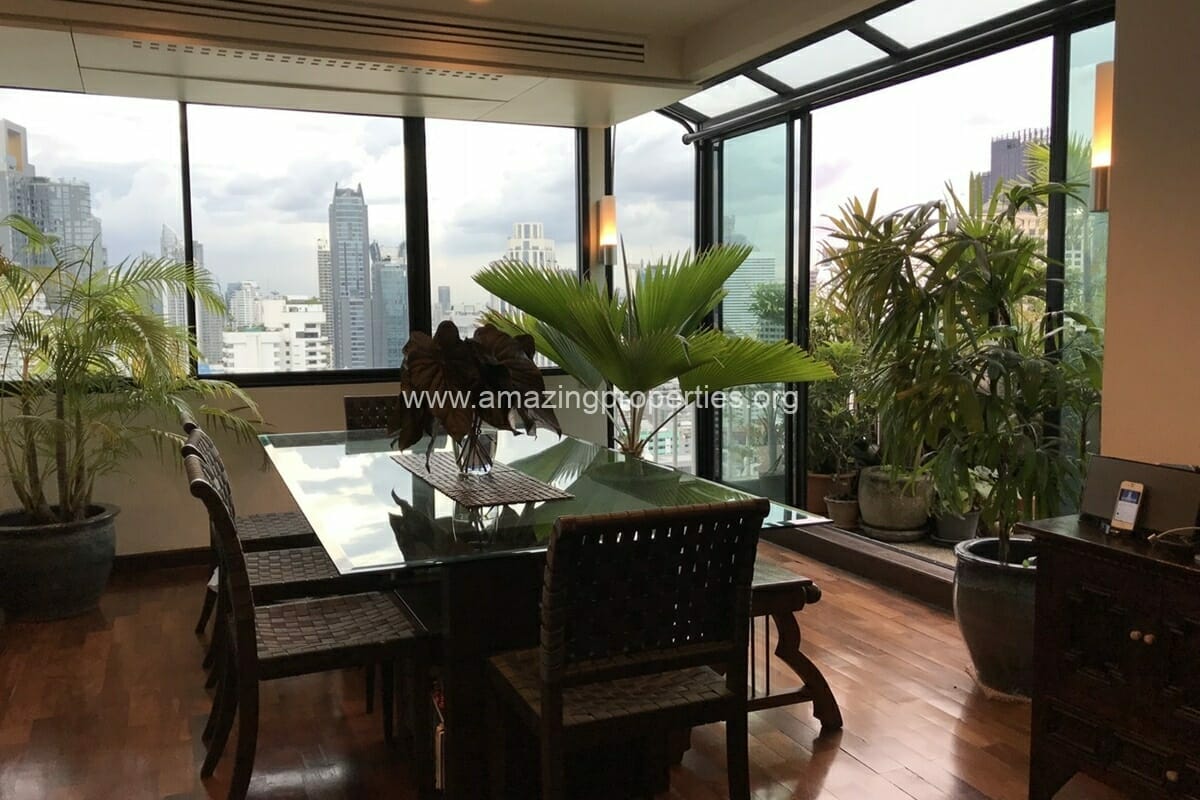 4-bedroom-Duplex-Penthouse-Lake-Green-37-9584.jpg