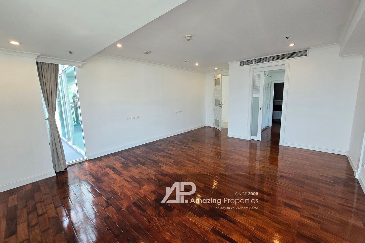 4-bedroom-Duplex-Penthouse-Phrom-Phong-(12)-2216.jpg