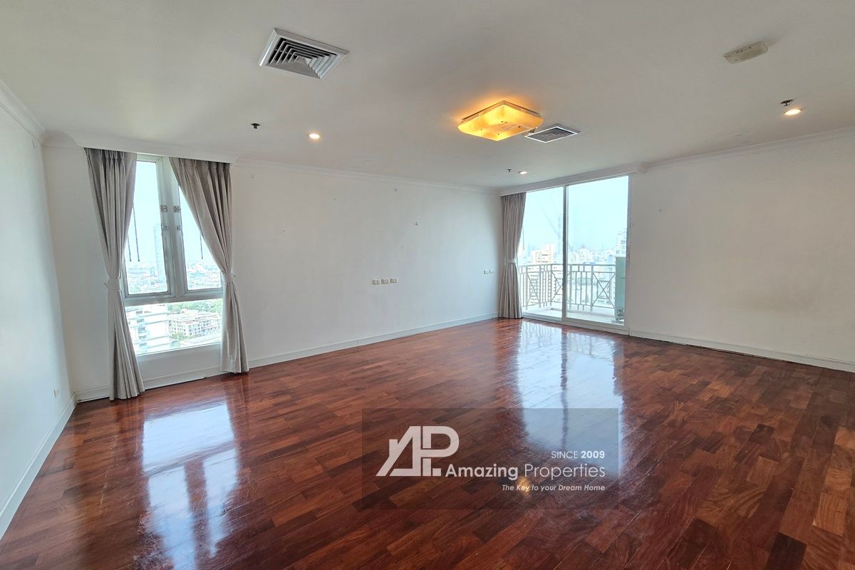 4-bedroom-Duplex-Penthouse-Phrom-Phong-(16)-7220.jpg