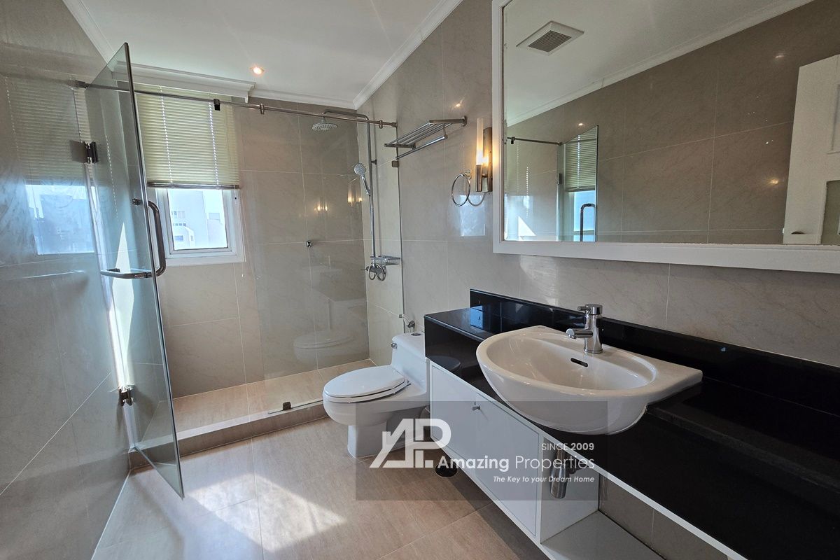 4-bedroom-Duplex-Penthouse-Phrom-Phong-(22)-3814.jpg