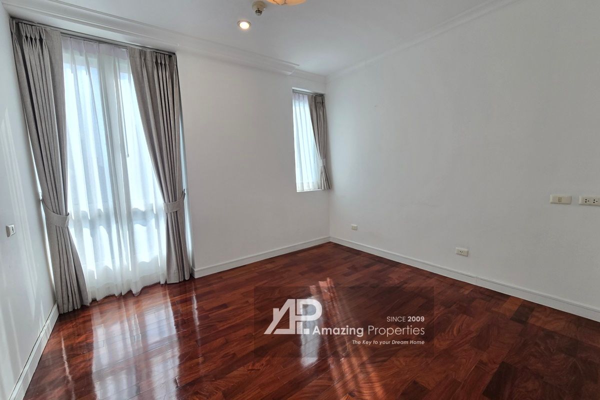 4-bedroom-Duplex-Penthouse-Phrom-Phong-(23)-2460.jpg