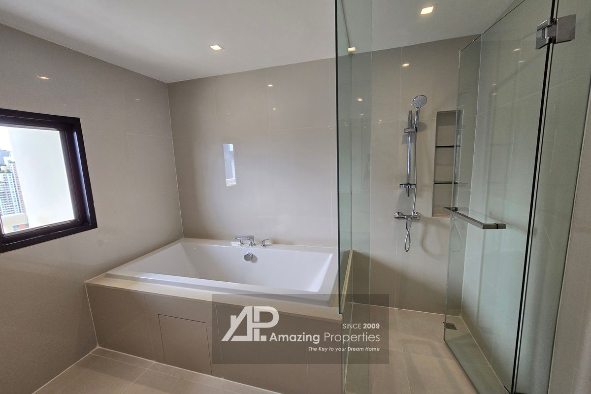 4-bedroom-Duplex-Penthouse-Phrom-Phong-35-2812.jpg