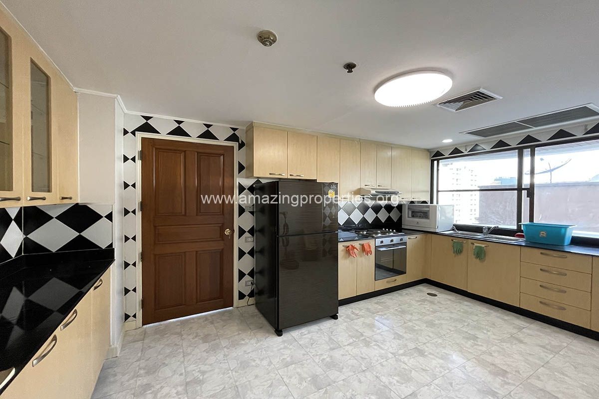 4-bedroom-Le-Raffine-Sukhumvit-24-1-7936.jpg