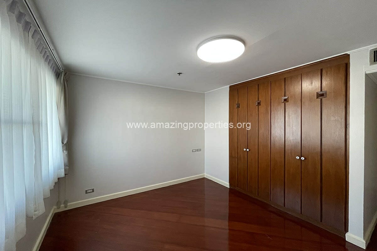 4-bedroom-Le-Raffine-Sukhumvit-24-8-4394.jpg