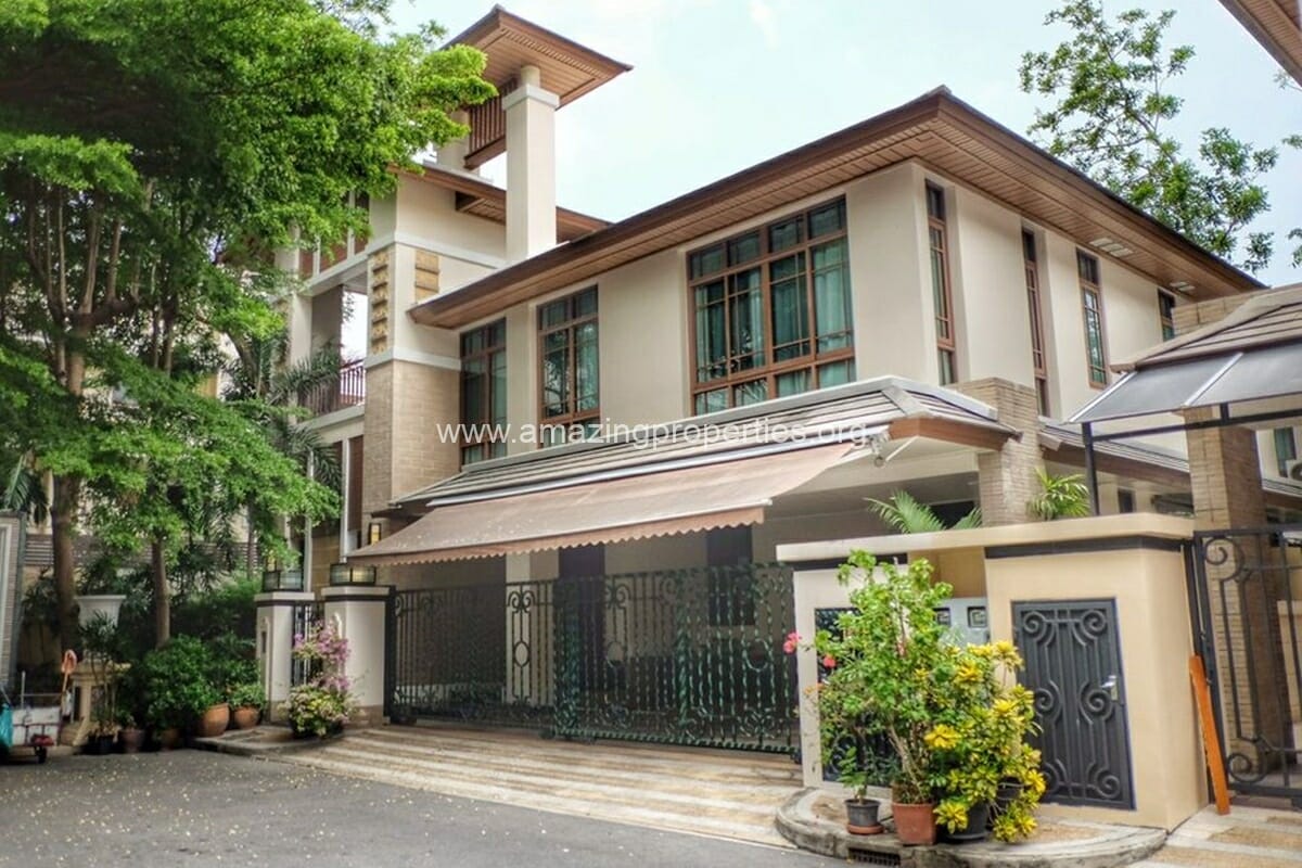 4-bedroom-Moobaan-Sansiri-1-3031.jpg