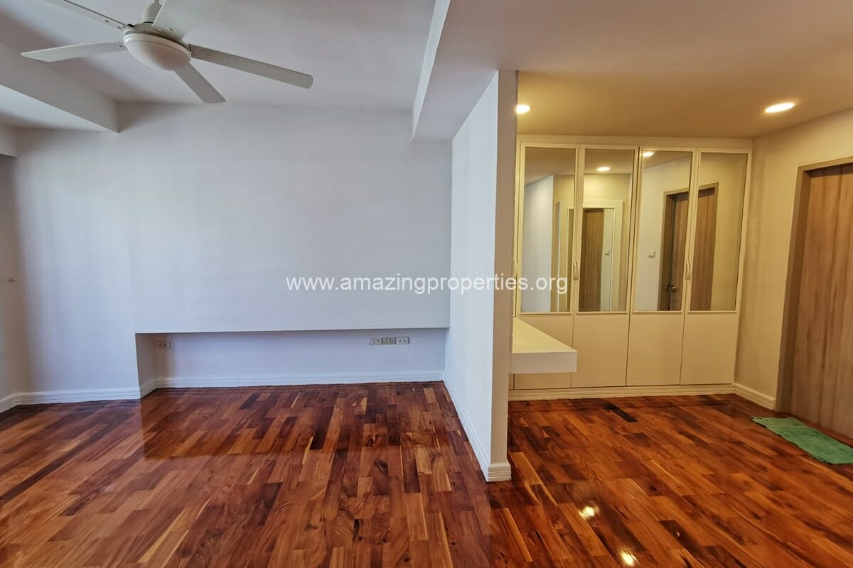 4-bedroom-Penthouse-Asoke-10-7801.jpg