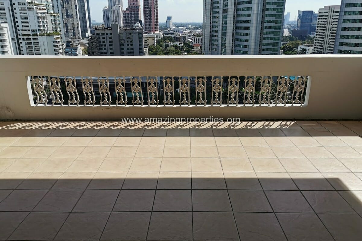 4-bedroom-Penthouse-for-Rent-Asoke-14-1-2527.jpg