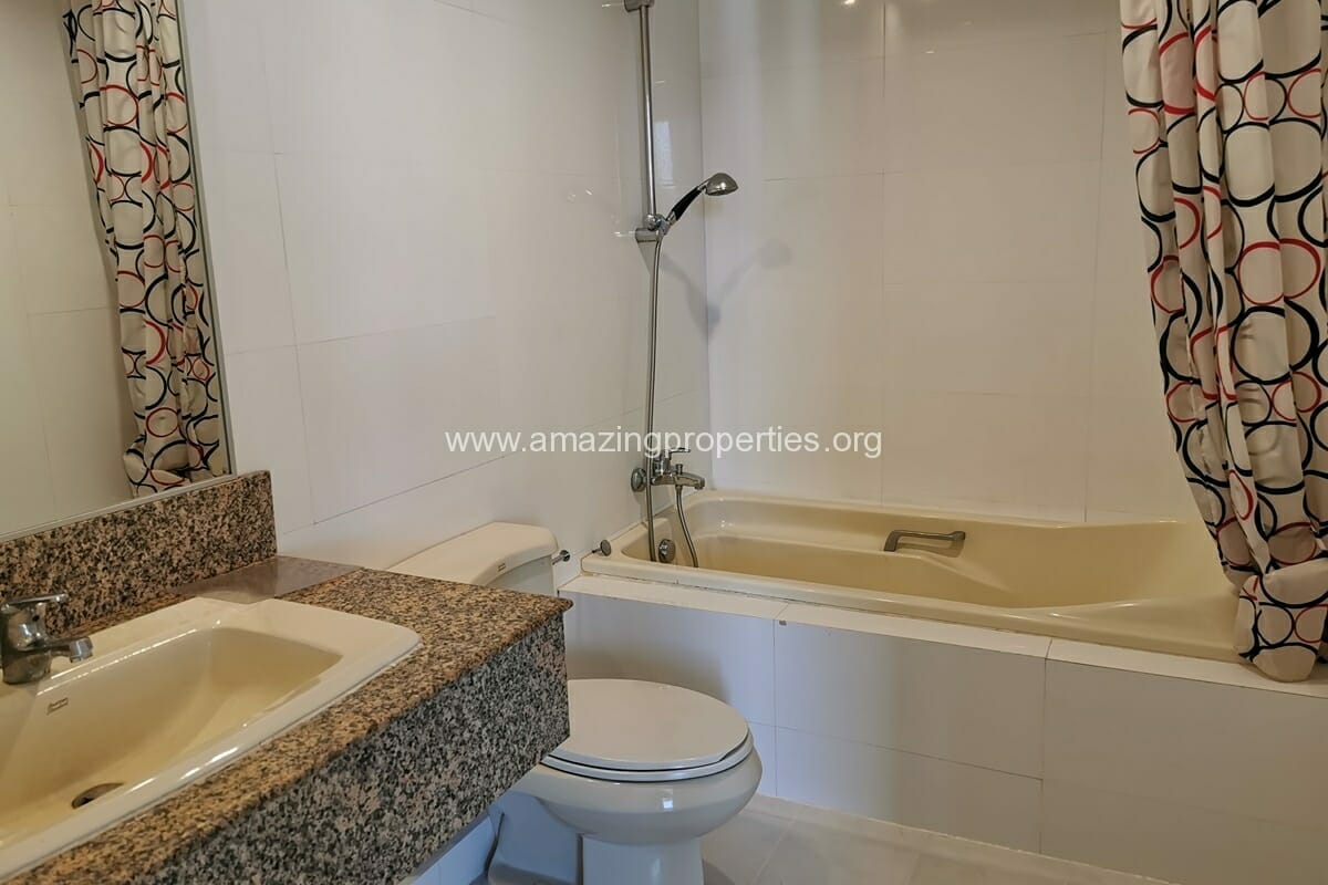 4-bedroom-Penthouse-for-Rent-Asoke-23-1-5402.jpg