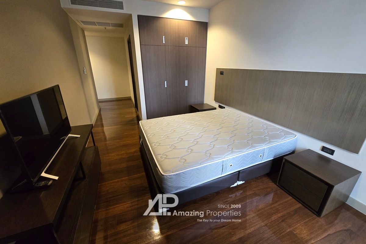 4-bedroom-Piya-Residence-Sukhumvit-28-24-7138.jpg