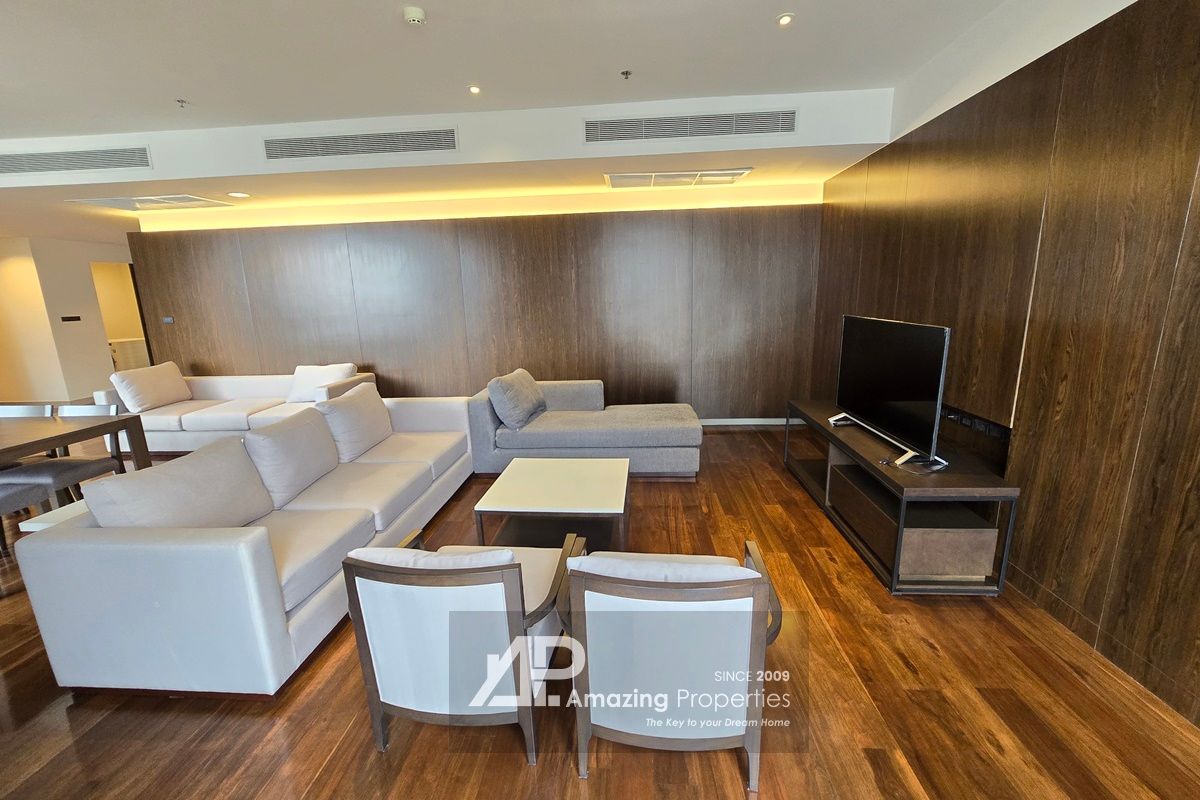 4-bedroom-Piya-Residence-Sukhumvit-28-4-8228.jpg