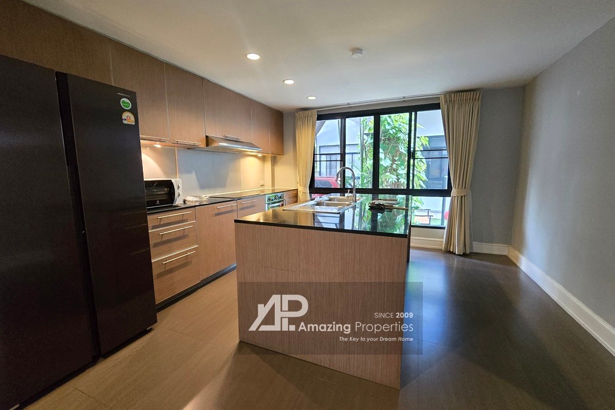 4-bedroom-SW38-Place-Thonglor-(18)-7601.jpg