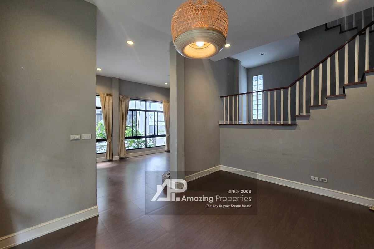 4-bedroom-SW38-Place-Thonglor-(20)-1911.jpg