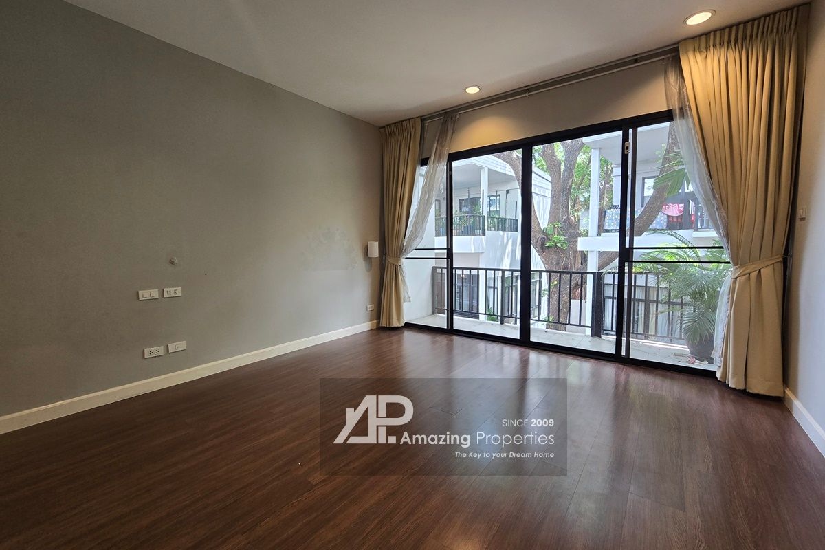 4-bedroom-SW38-Place-Thonglor-(6)-2062.jpg