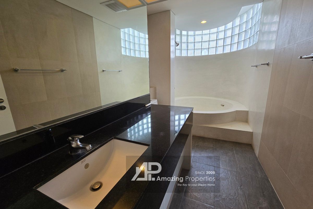 4-bedroom-Shama-Ekamai-Bangkok-19-1739.jpg