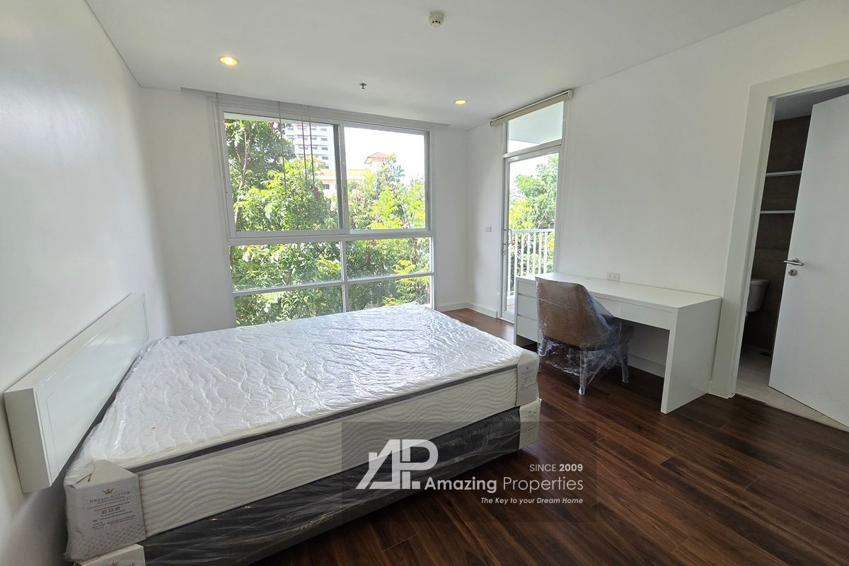 4-bedroom-Shama-Ekamai-Bangkok-2-2013.jpg