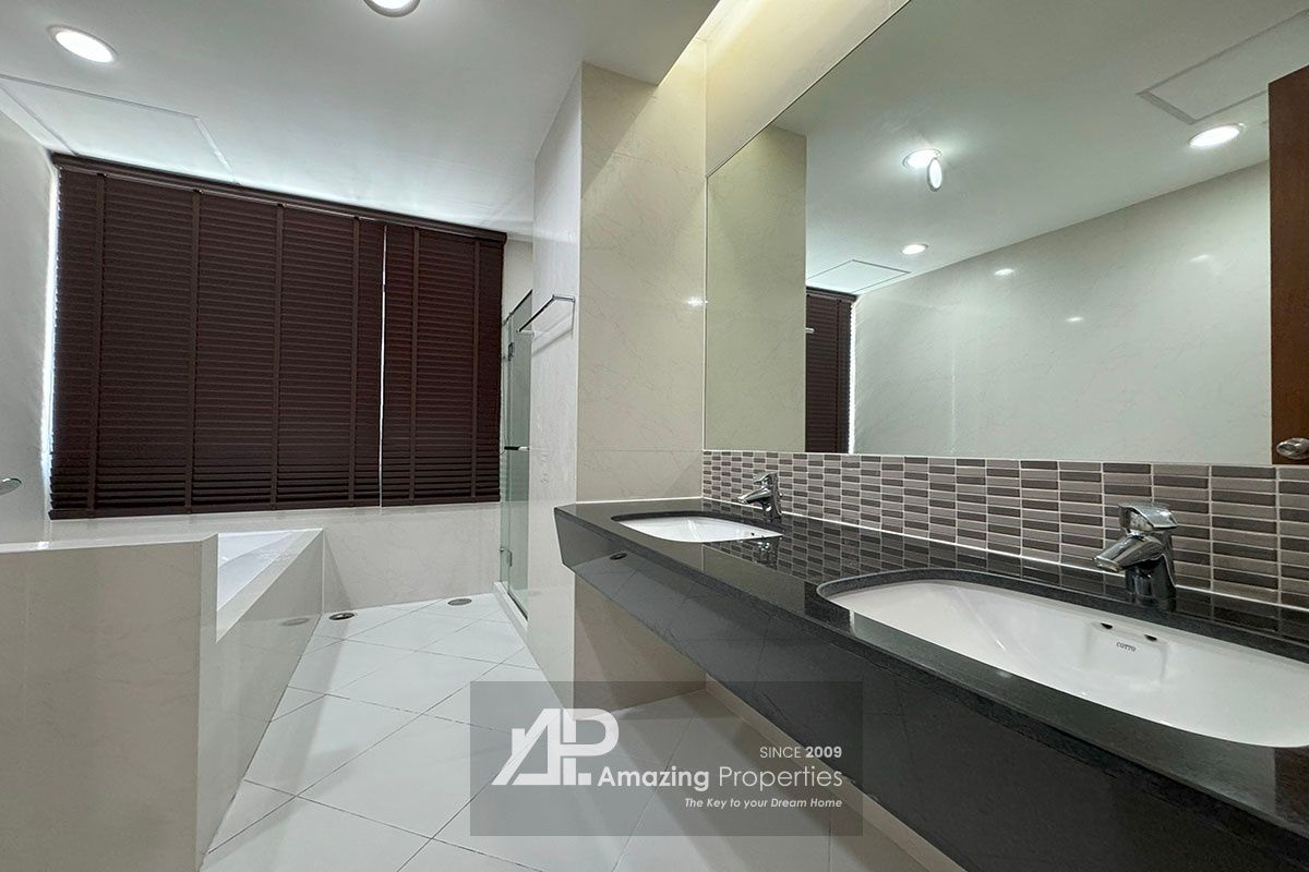 4-bedroom-The-Residence-Sukhumvit-24-14-6045.jpg