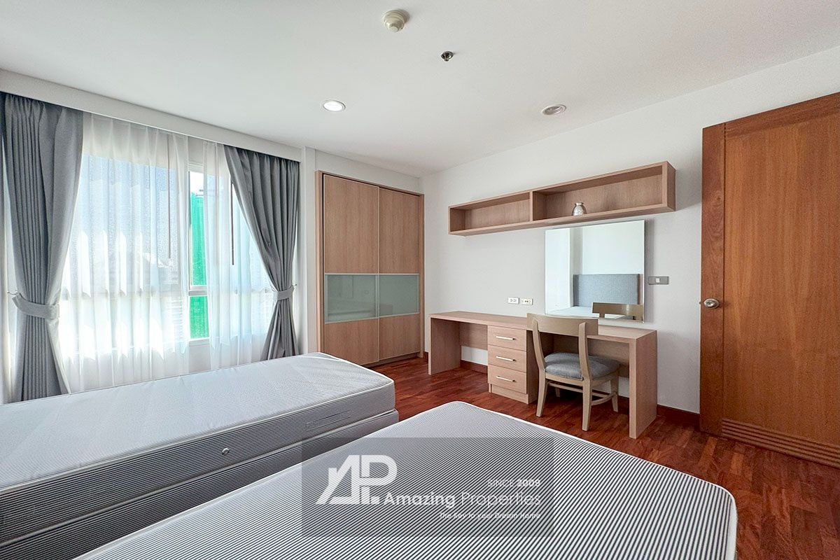 4-bedroom-The-Residence-Sukhumvit-24-23-9772.jpg