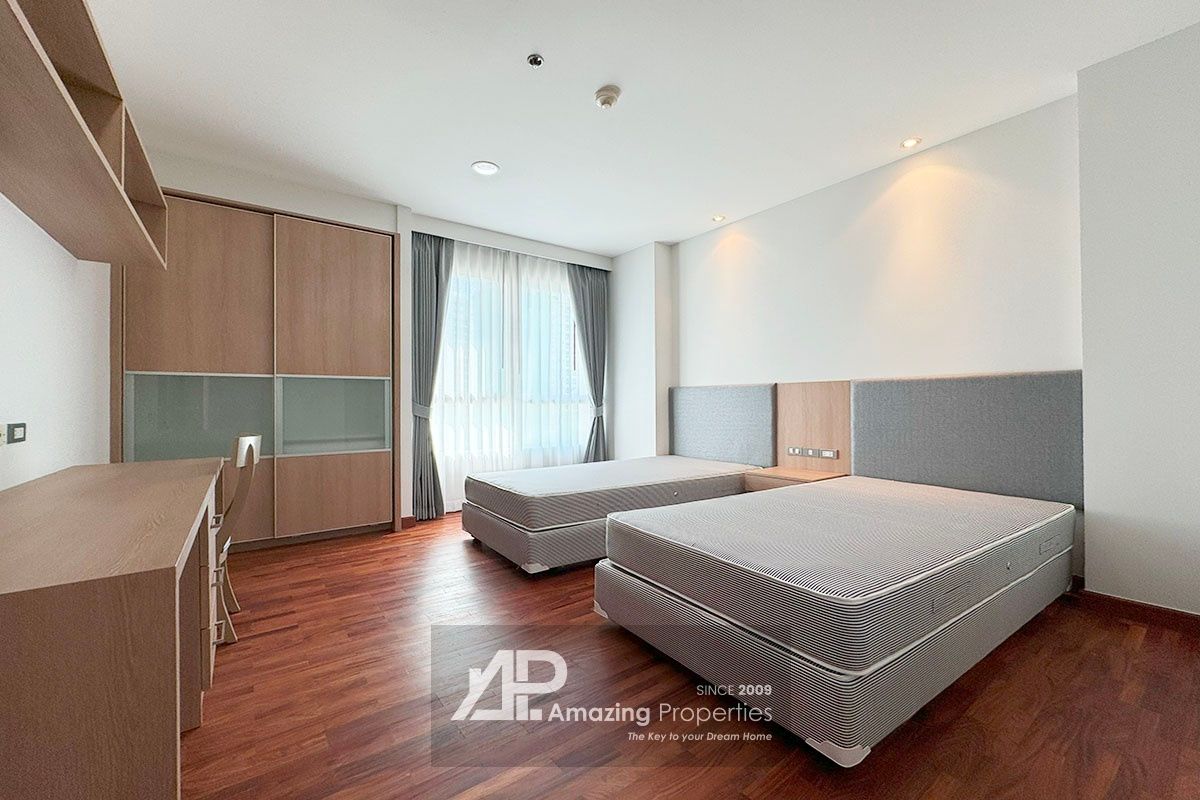 4-bedroom-The-Residence-Sukhumvit-24-9-5505.jpg