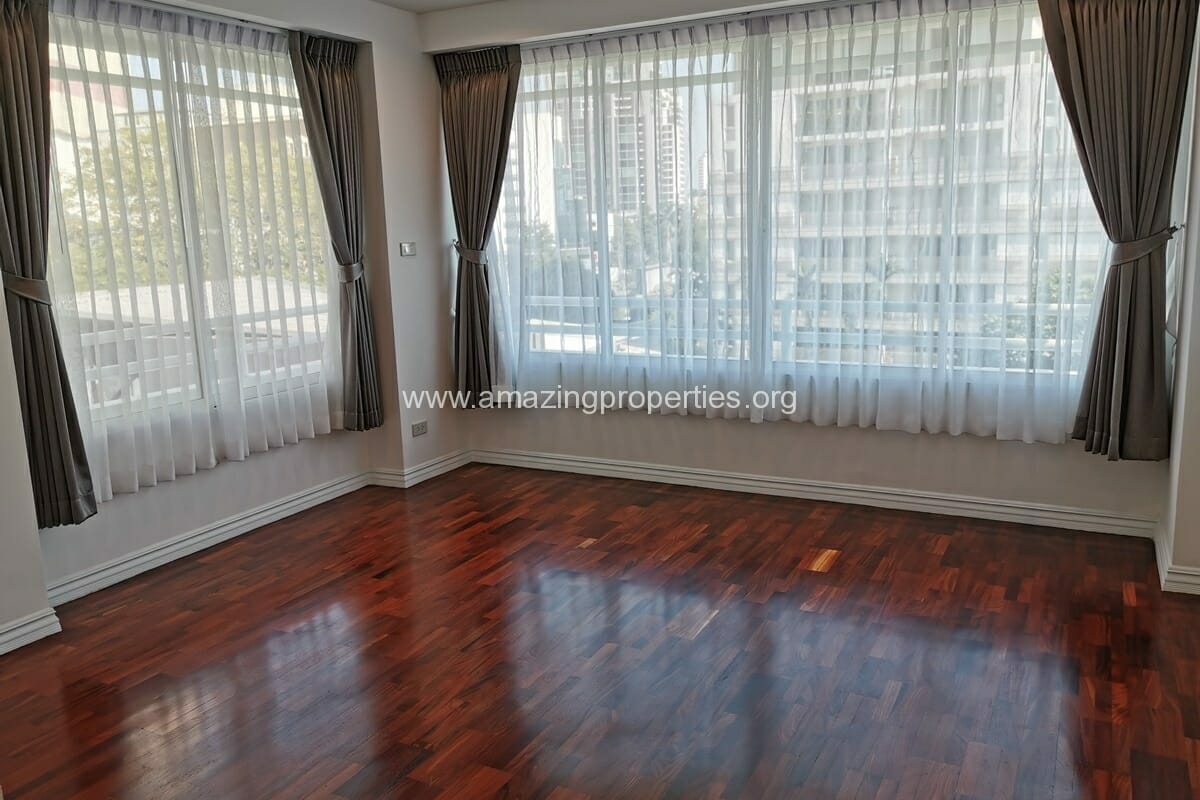 4-bedroom-apartment-PR-Home-2-15-2710.jpg