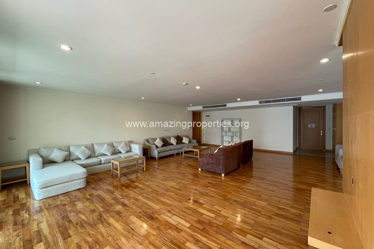 4-bedroom-apartment-Phrom-phong-3-2577.jpeg