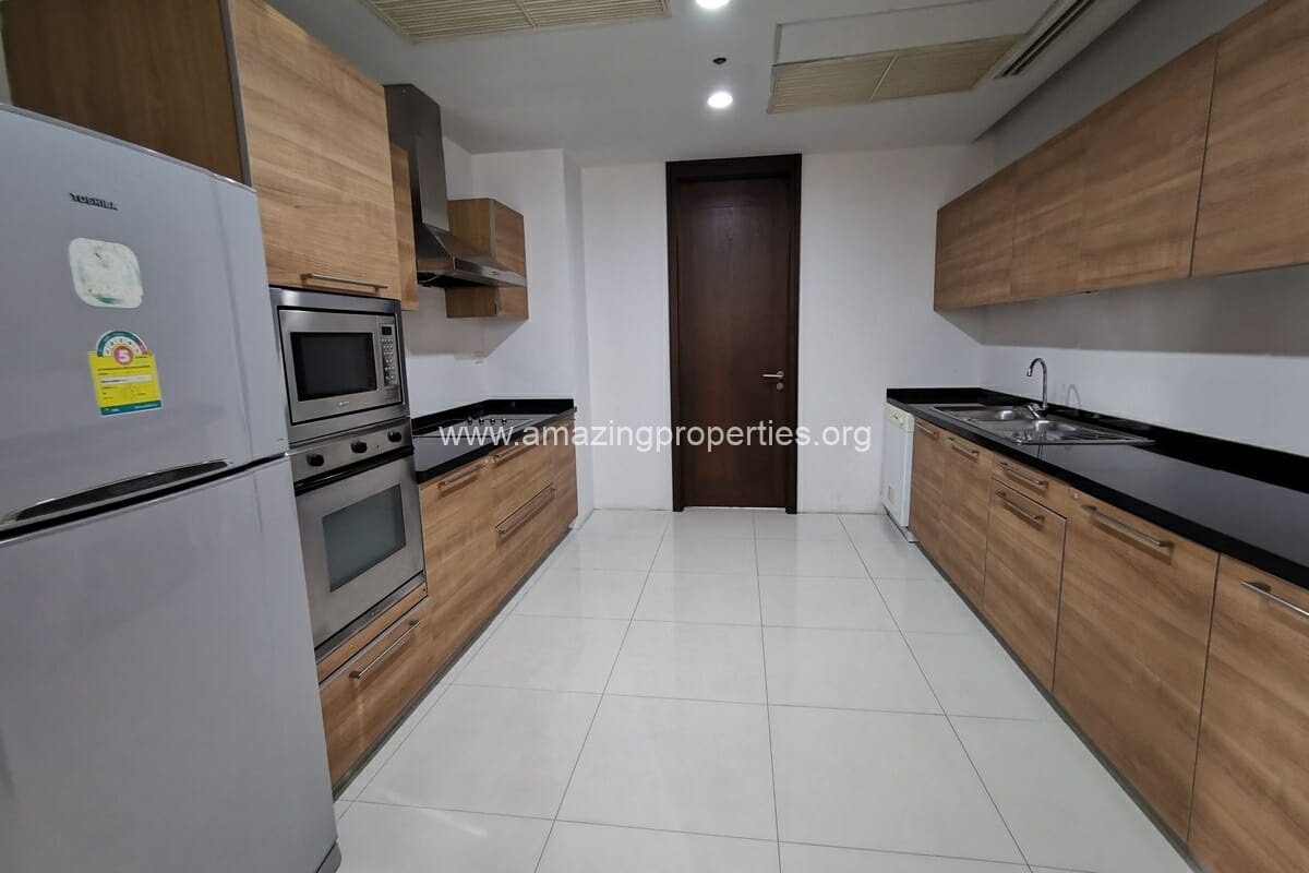 4-bedroom-apartment-for-rent-Thonglor-7-8038.jpg