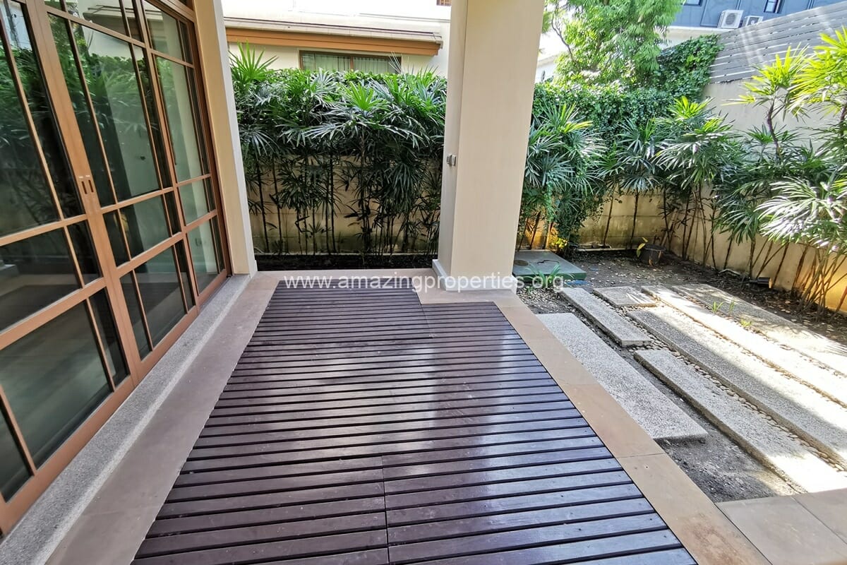 4-bedroom-house-Baan-Sansiri-67-13-1798.jpg