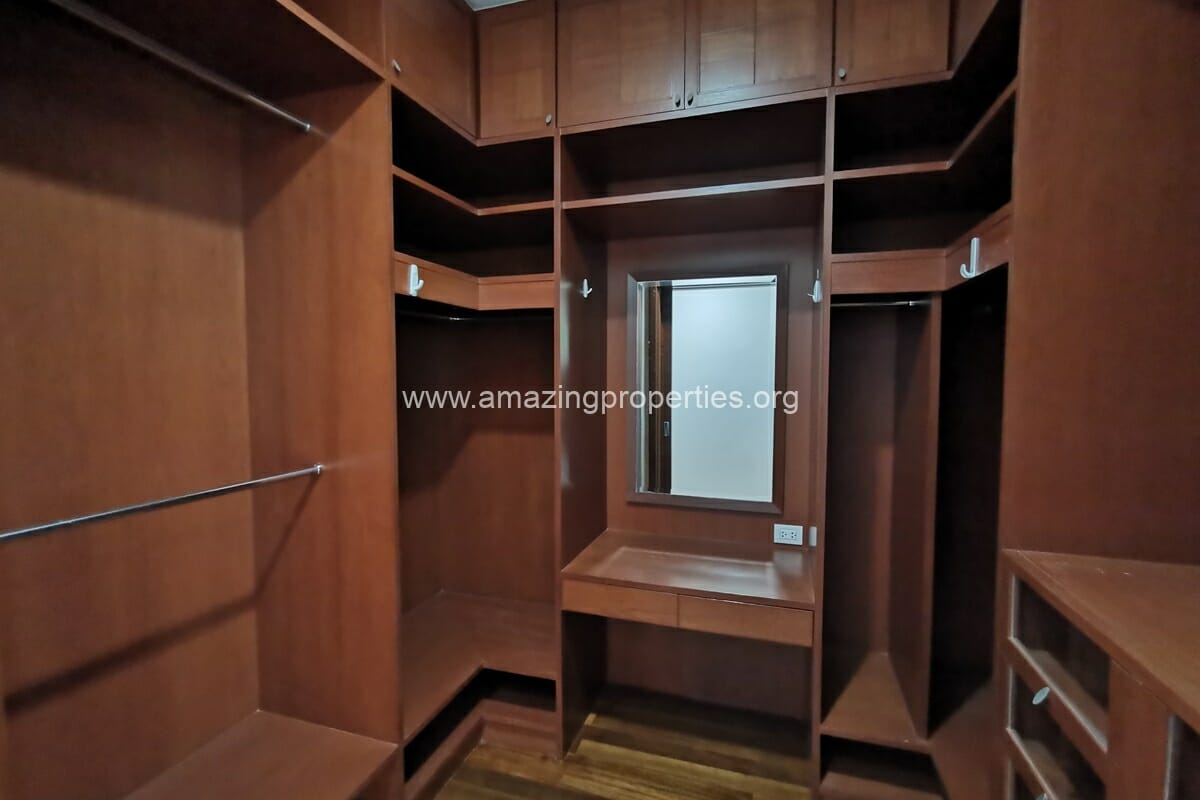 4-bedroom-house-Baan-Sansiri-67-29-9347.jpg