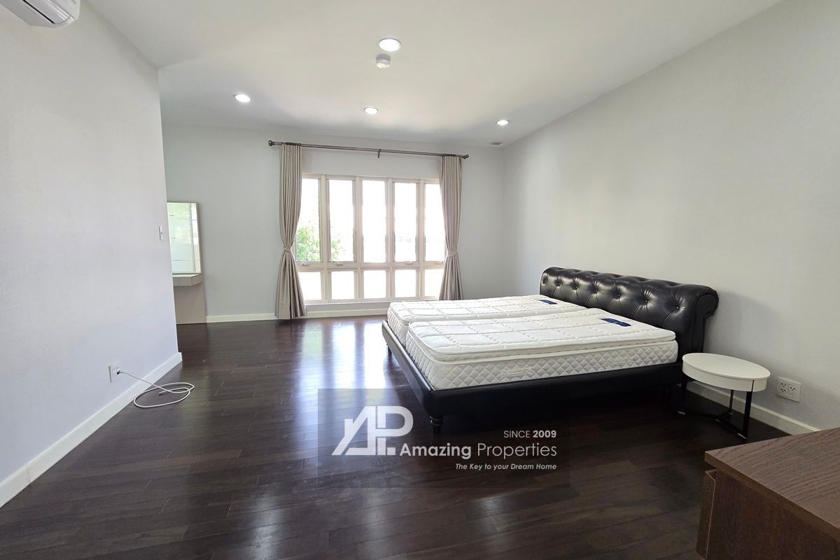 4-bedroom-house-Phrom-Phong-(14)-8188.jpg